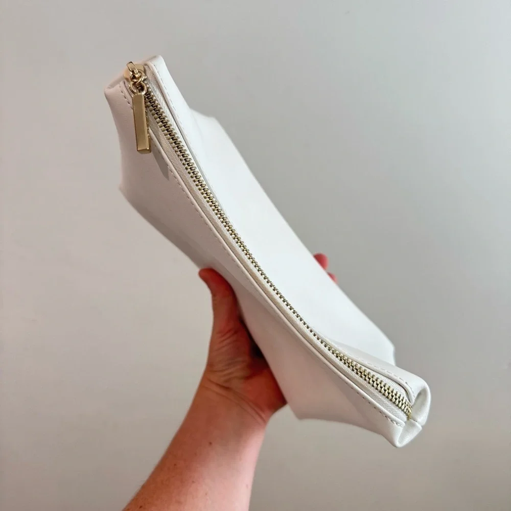 Staud White Leather Make Up Bag Cosmetic Bag‎ Dopp Bag